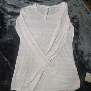 NWT 2014 Lululemon Daily Practice LS